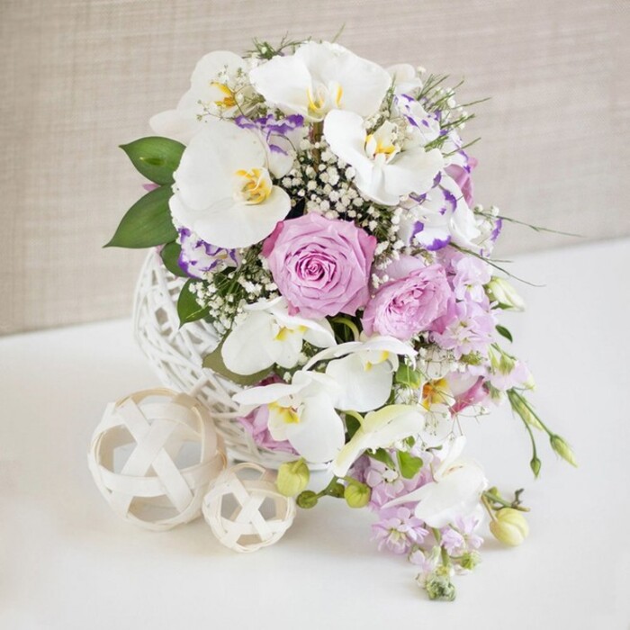 ROSE, ORCHID TABLE CENTREPIECE